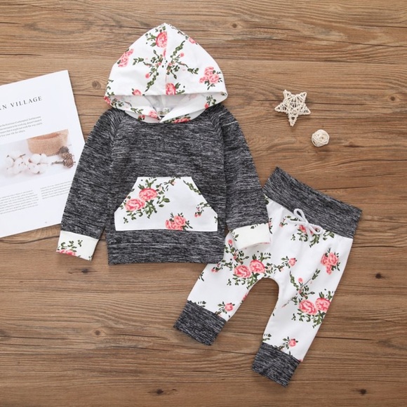 Cozy Rosie’s Other - GRAY & White Floral Longsleeve Hoodie and Elastic Pants